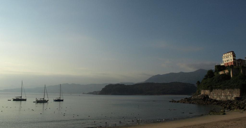 Hotel Lastres Miramar Exterior photo